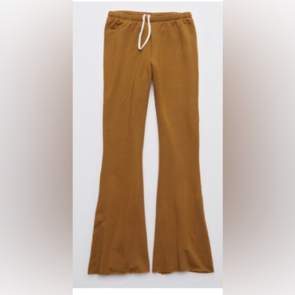 Offline by Aeri OTT fleece super flare pants